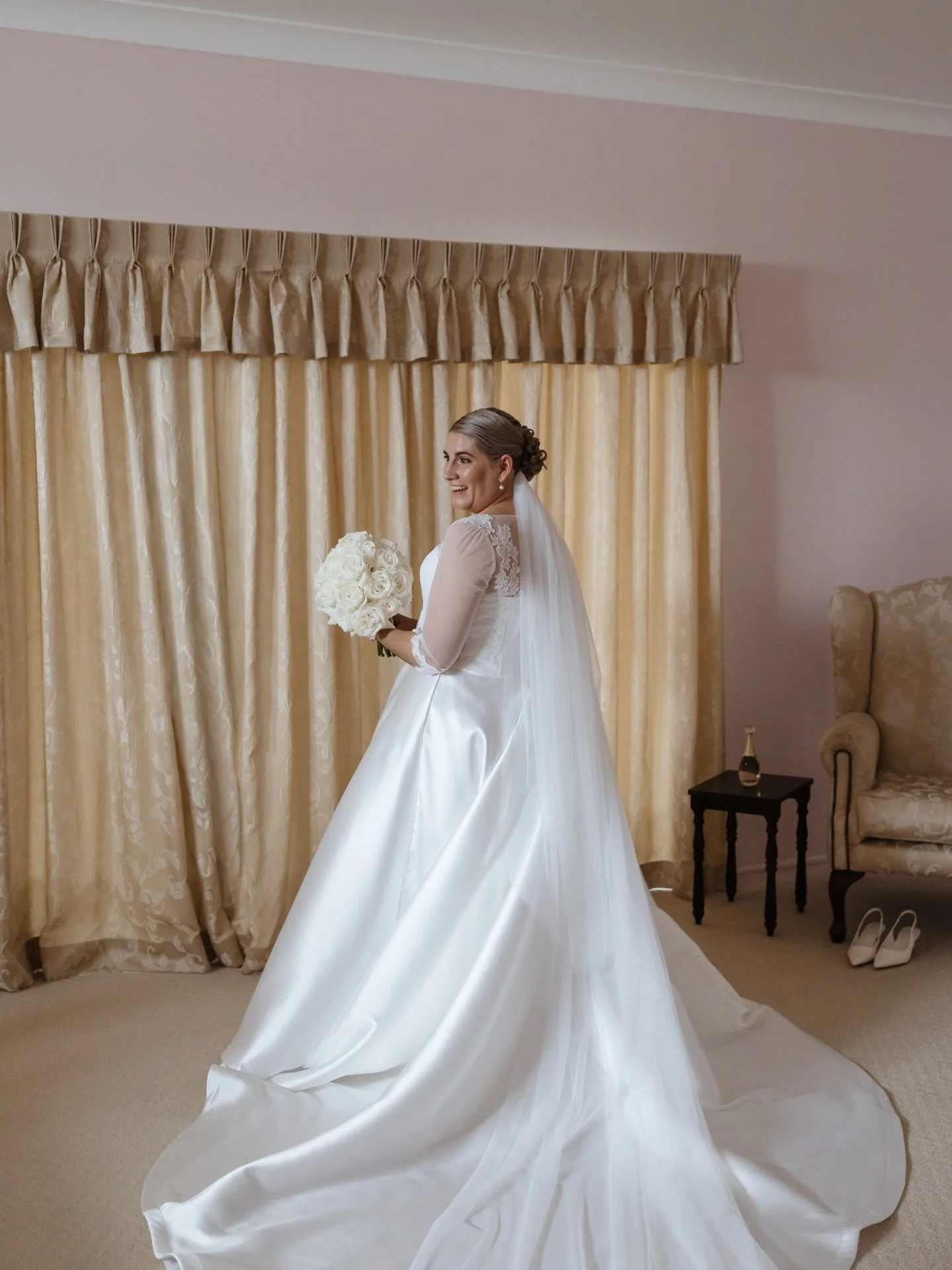 Moments with Marricka before the I do&rsquo;s 🩷

#whitsundayweddingphotographer #mackayweddingphotographer #rockhamptonweddingphotographer #countryweddingphotographer #cqweddingphotographer