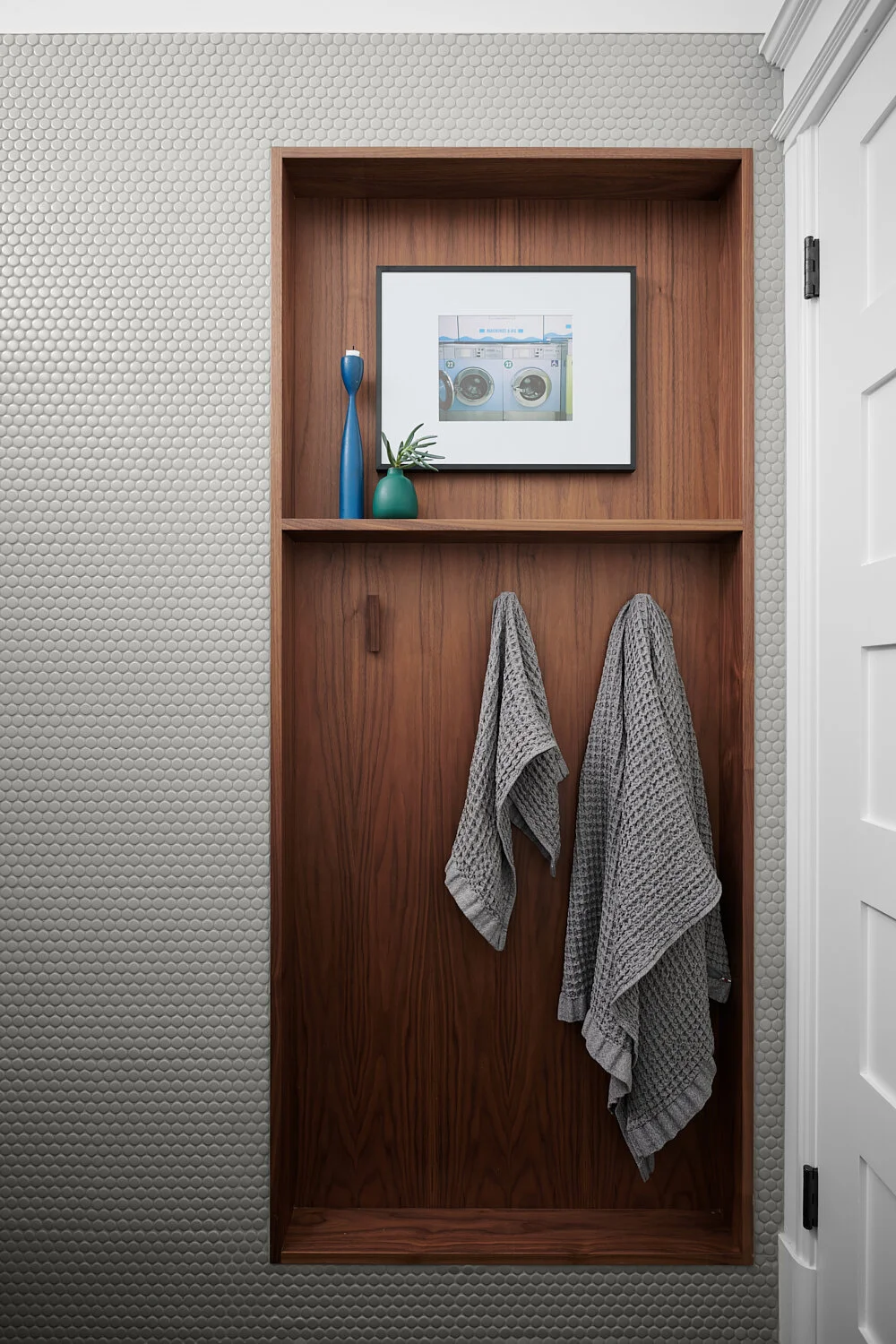 Guest Bath Storage (Copy)