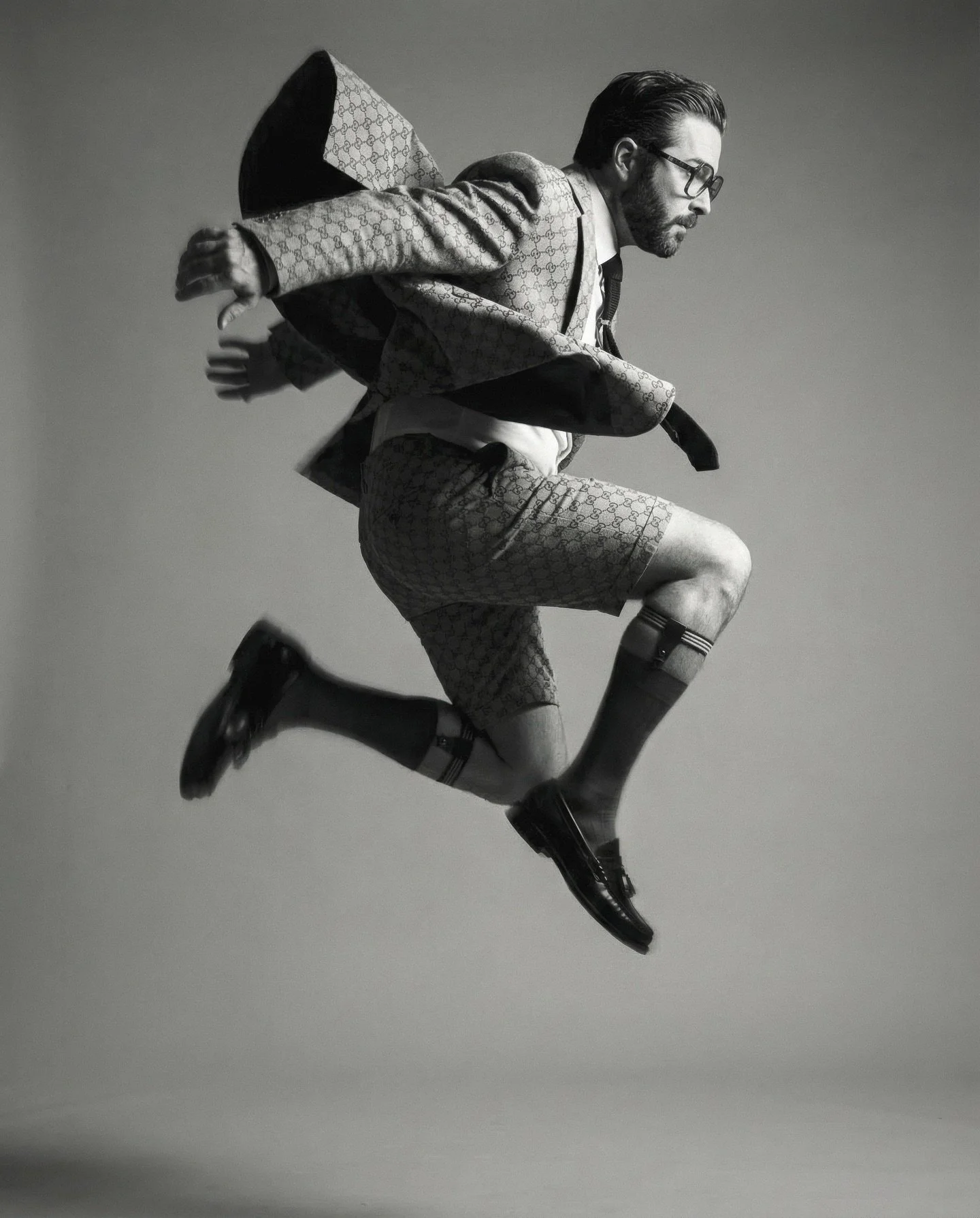 Flyin&rsquo; in to the last weekend before our premiere be like:
&hellip;💃🏻🔥🚀🏔🎭🎆!

🔥 FAUST: RELOADED 🔥
Der alte Faust ist verstaubt - tot. Lang lebe der neue!

🔥 FAUST: RELOADED 🔥
The old Faust is dusty&mdash;dead. Long live the new one!

