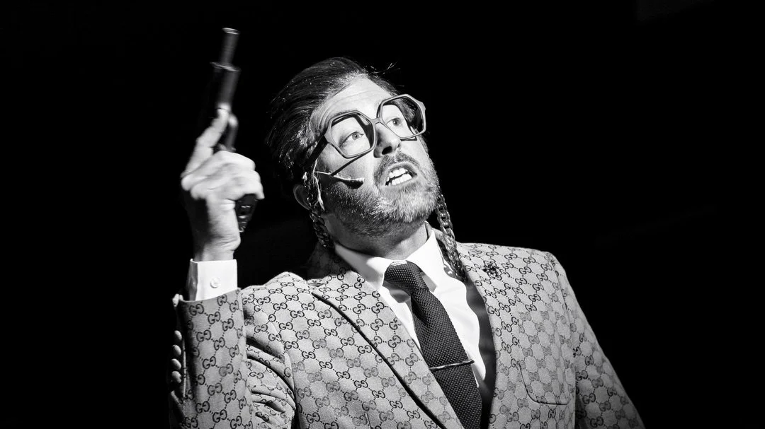 Was kostet die Seele?
Verrat. T&auml;uschung. Neid.
Transzendenz?
FAUST: RELOADED &ndash; jetzt drei weitere Wochen im OVAVERVA, St. Moritz.
Eine Reise in die Tiefen der faustischen Seele unserer Zeit.

At what price, the soul? Betrayal, deception, e