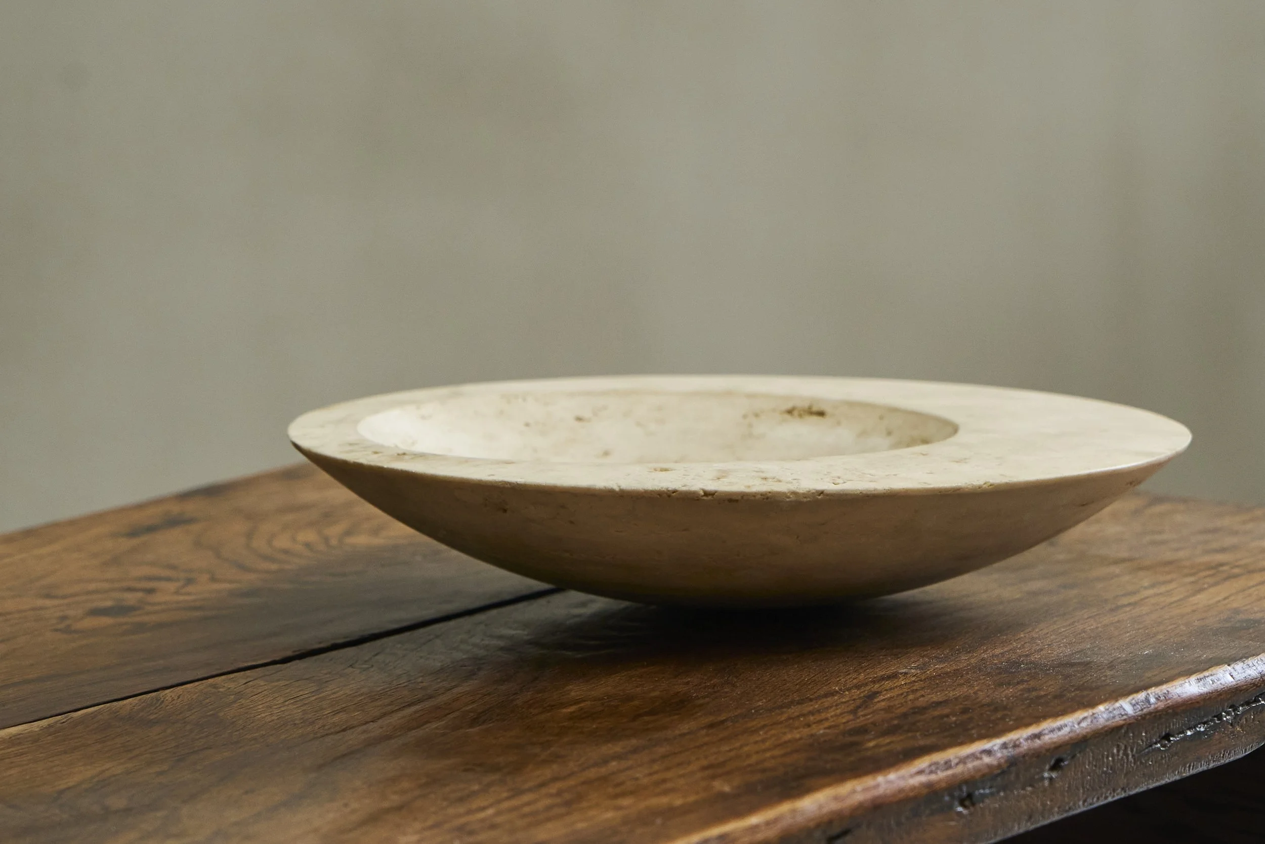 Travertine Bowl 08.jpg