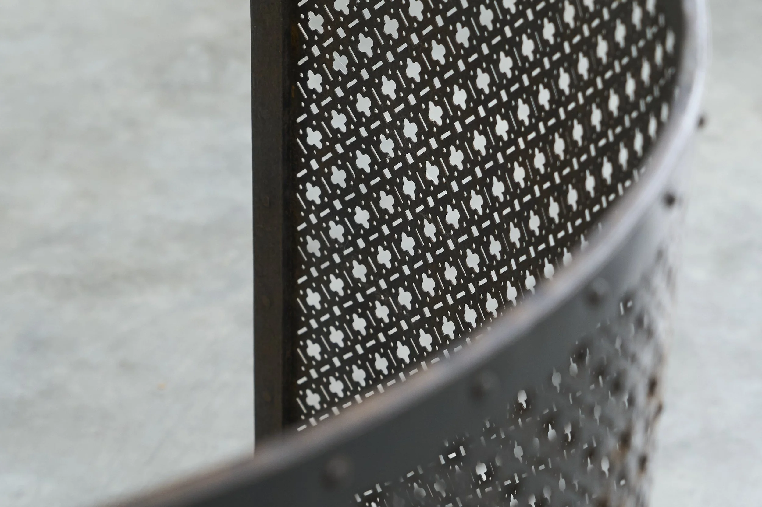 Fire Screen Wrought Iron 06.jpg