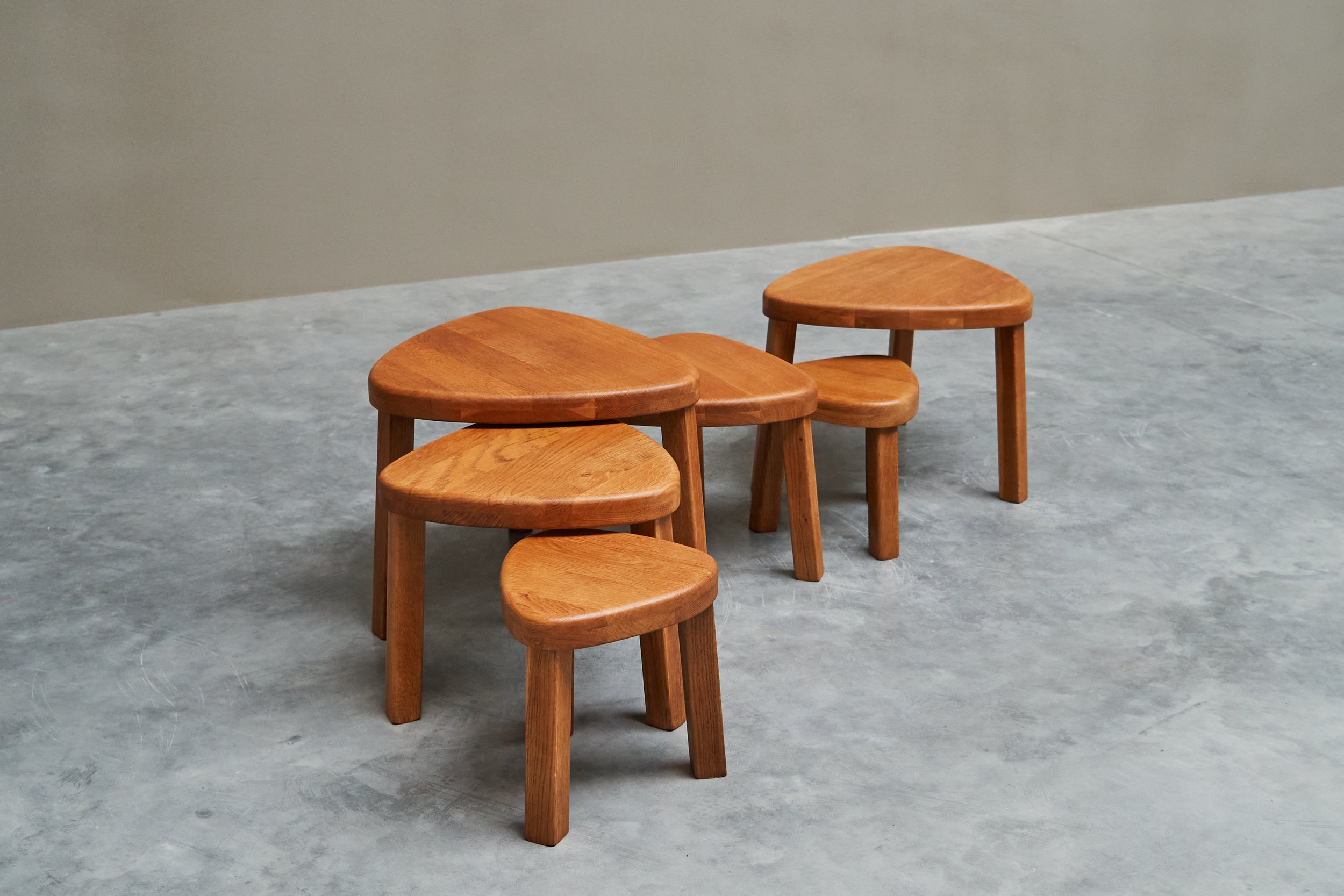 Nesting set zes tafeltjes 7.jpg