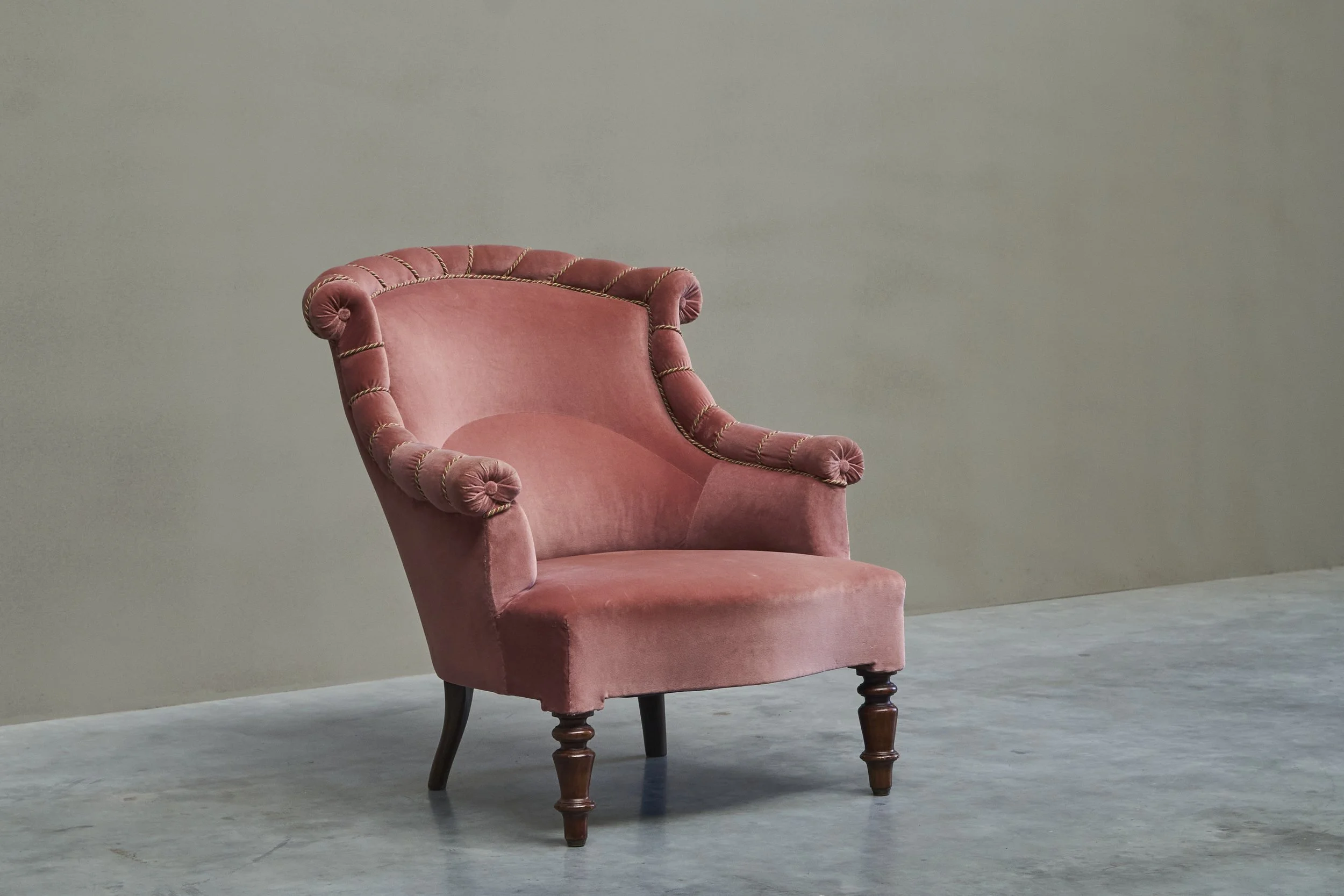 Wonderful Lounge Chair in Pink Velvet Late 19th Century