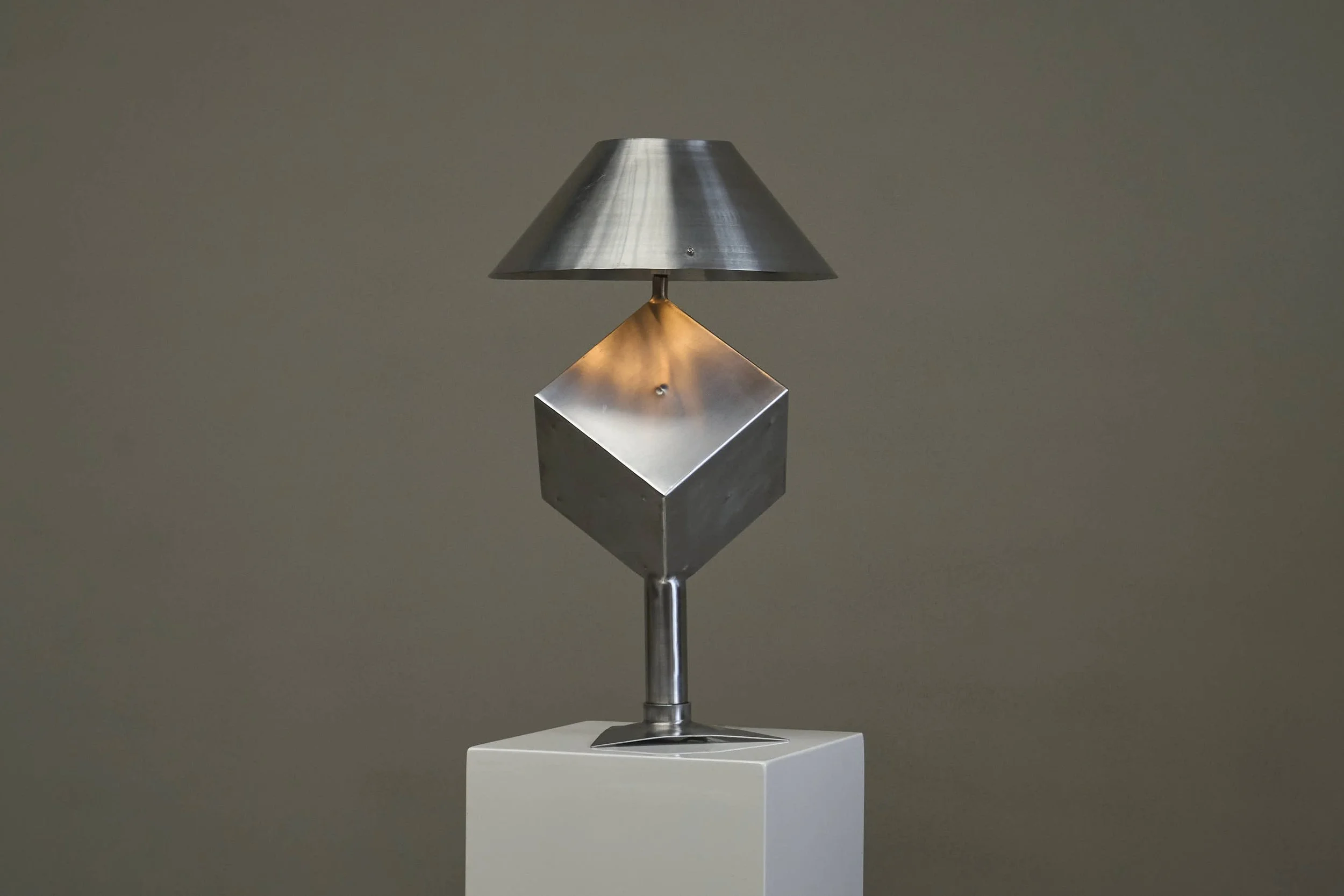 Table Lamp Steel 01.jpg