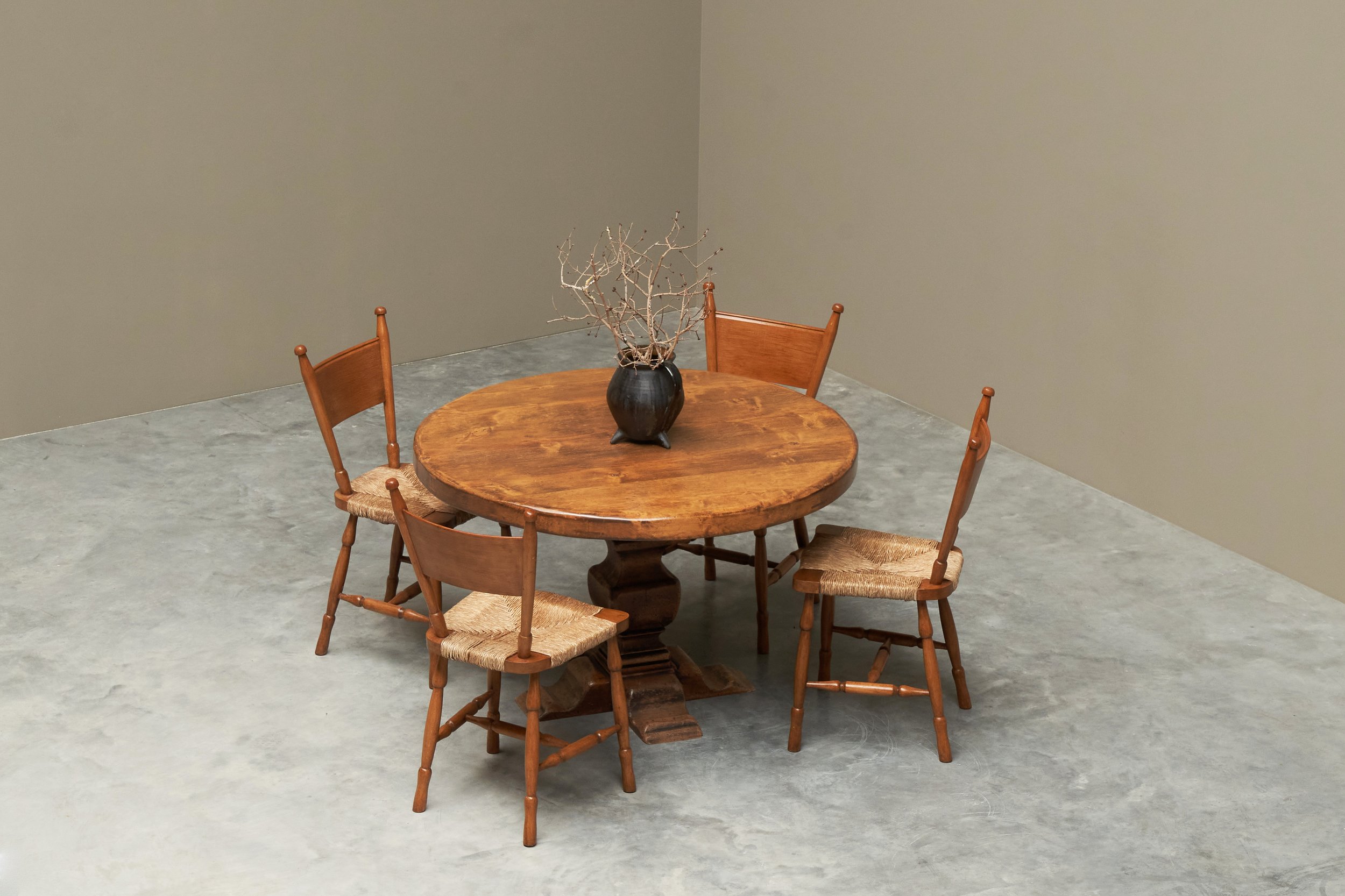 Dining Center Table Oak 8.jpg