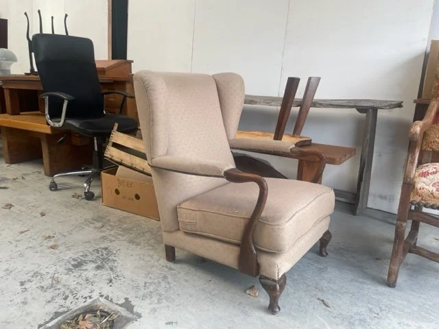 Lounge Chair Wingback