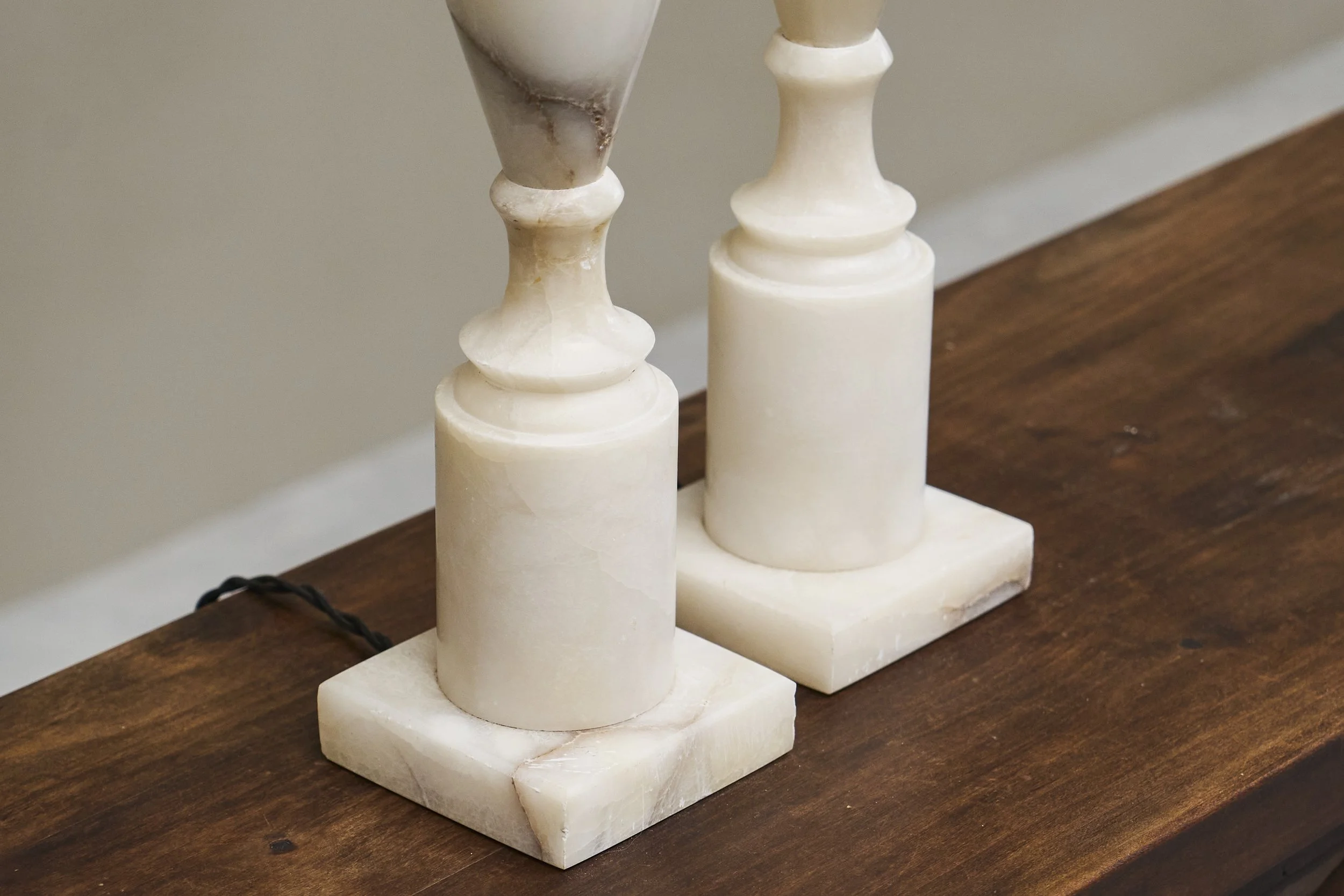 Pair Alabaster Lamps Large 08.jpg