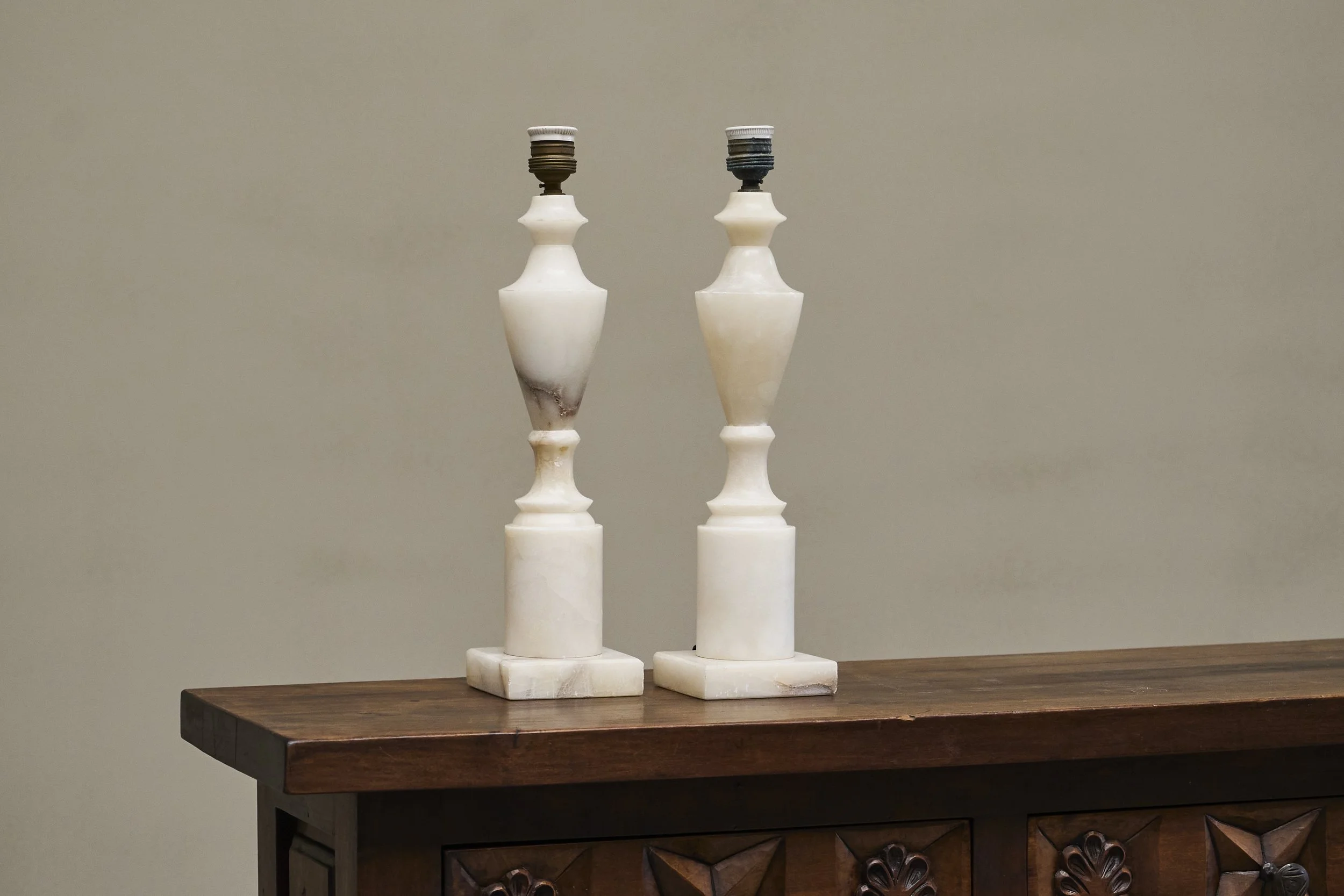 Pair Alabaster Lamps Large 01.jpg