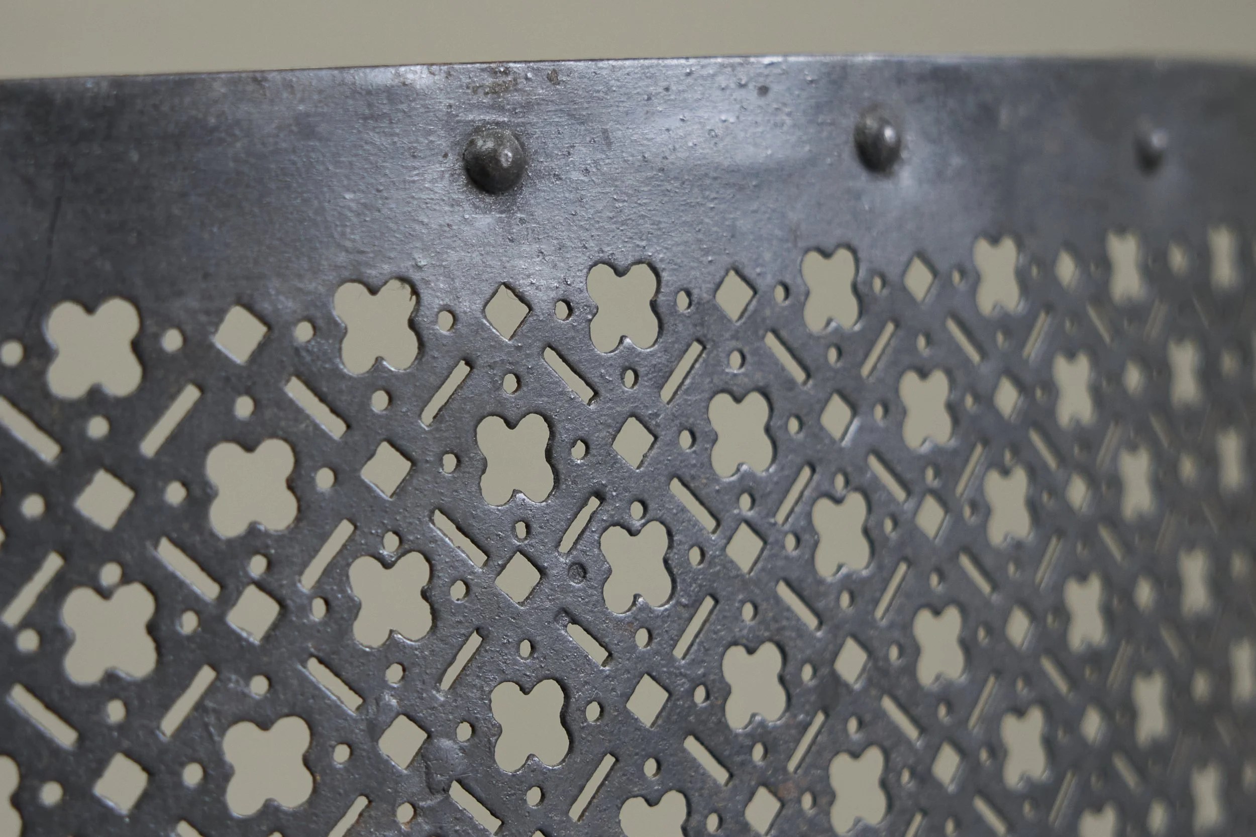 Fire Screen Wrought Iron 08.jpg