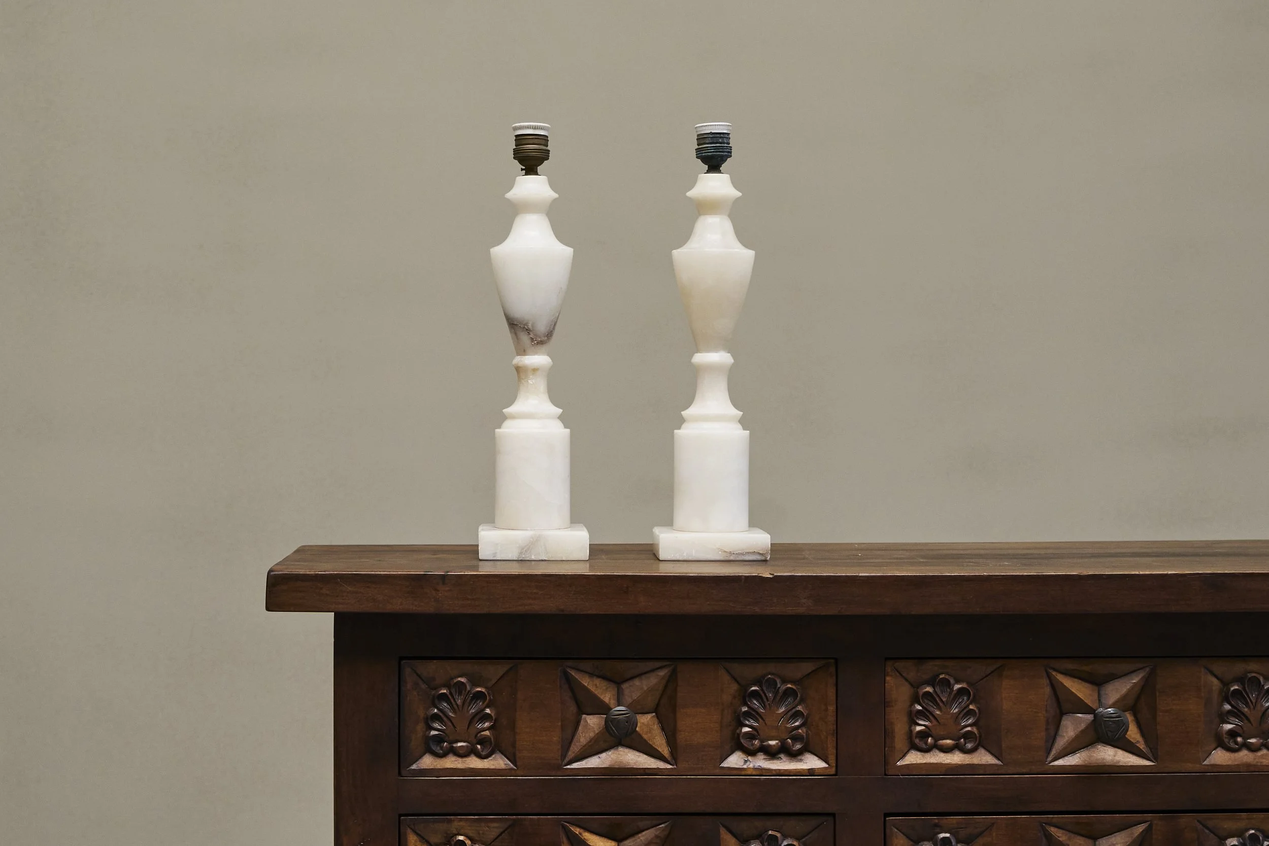 Pair Alabaster Lamps Large 03.jpg