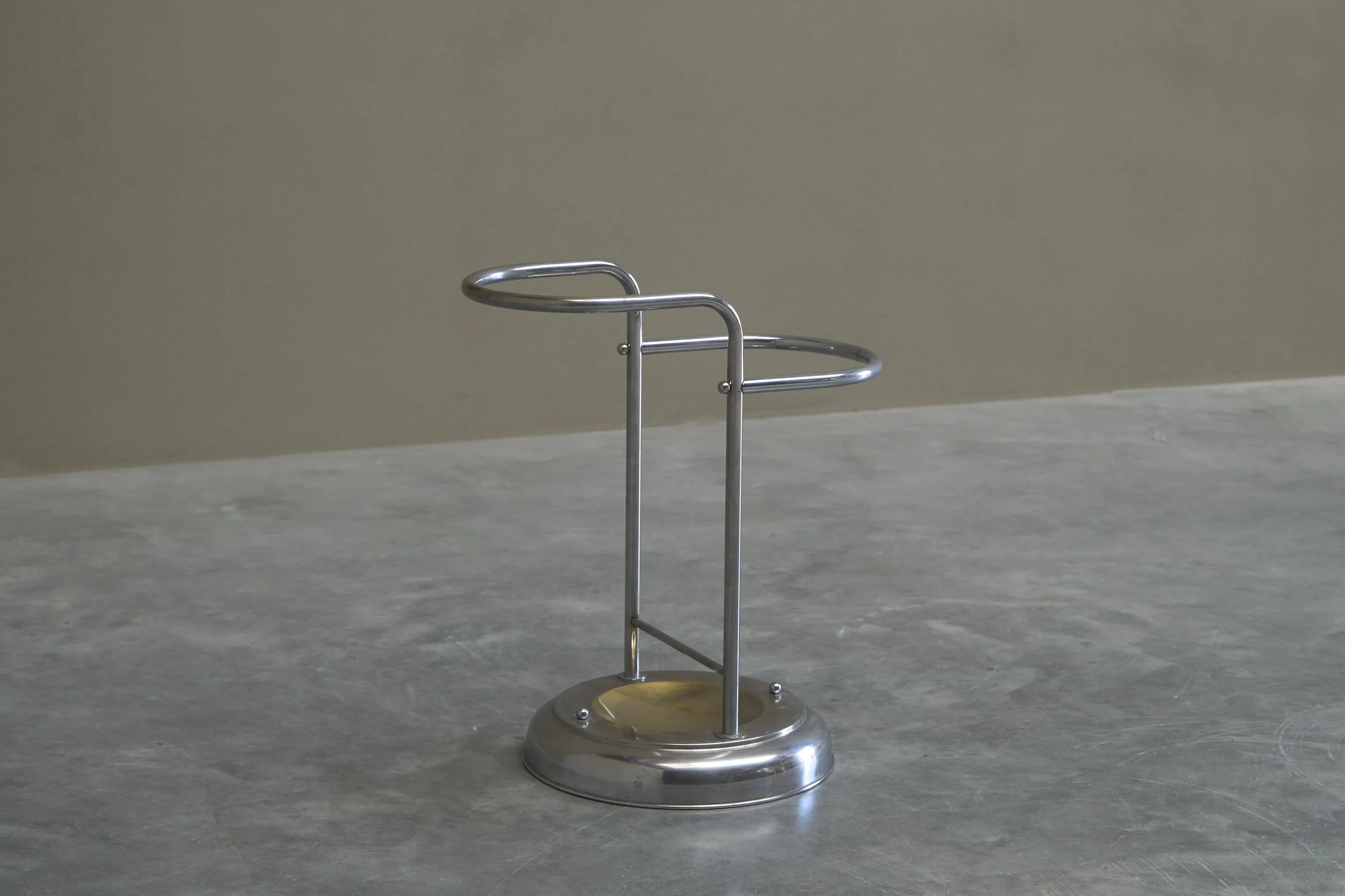 Chrome Umbrella Stand 08 1.jpg