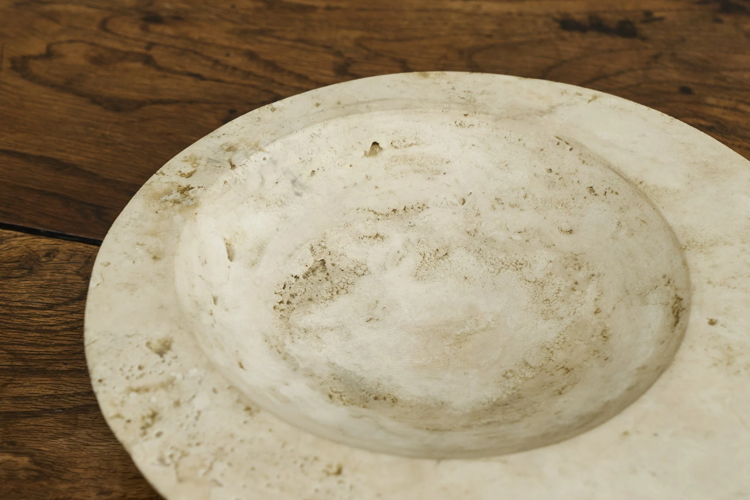 Travertine Bowl 04.jpg