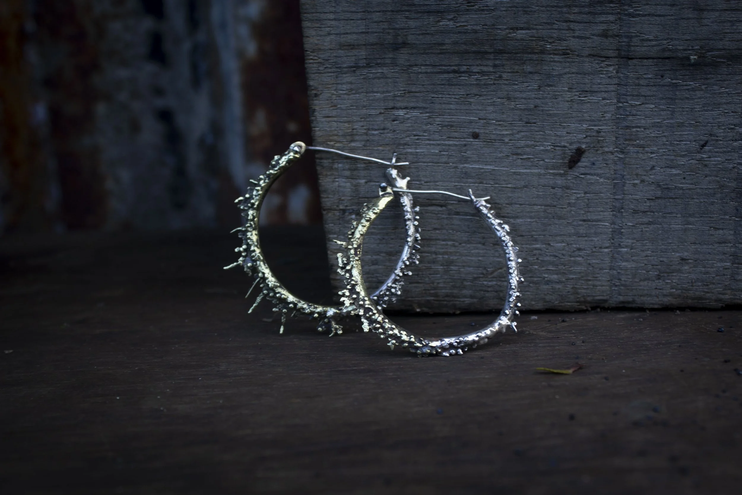Double Poured Sandy Hoops Large in Brass and Silver