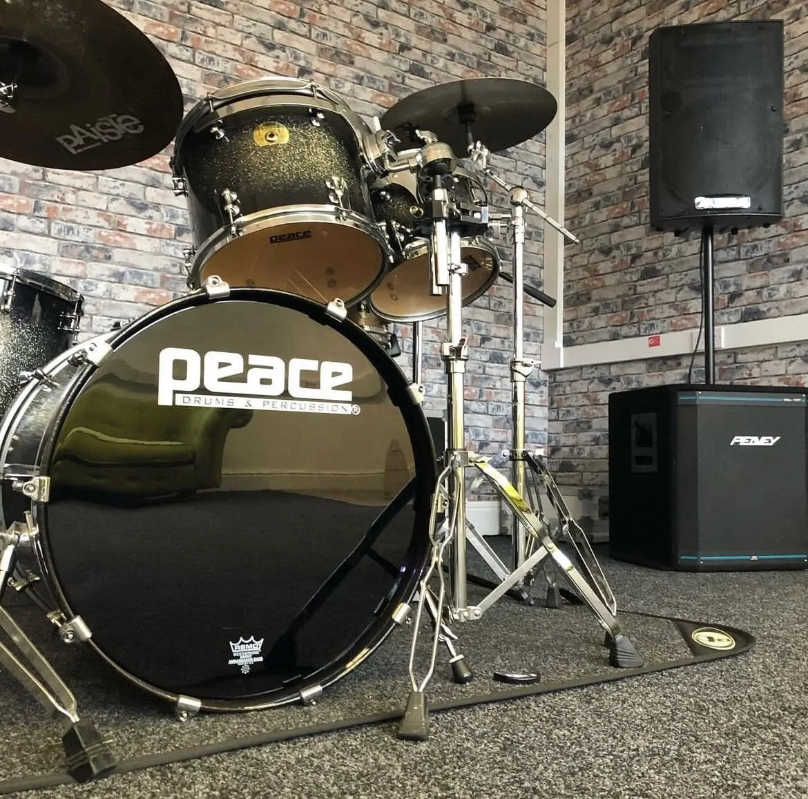 🎸 Rehearsal Rooms in Stoke-on-Trent &ndash; Staffordshire Music Hub 🎤

Looking for rehearsal rooms in Stoke-on-Trent?
At Staffordshire Music Hub in Fenton, we offer professional, fully equipped rehearsal studios perfect for bands, singers, and musi