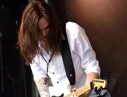 🎸 Say hello to Kane &ndash; Stoke-on-Trent&rsquo;s go-to guitar master! 🎶
Whether you&rsquo;re dreaming of ripping powerful rock riffs or crafting smooth, soulful melodies, Kane&rsquo;s the teacher who can take your playing to new heights. 🤘✨

Fro