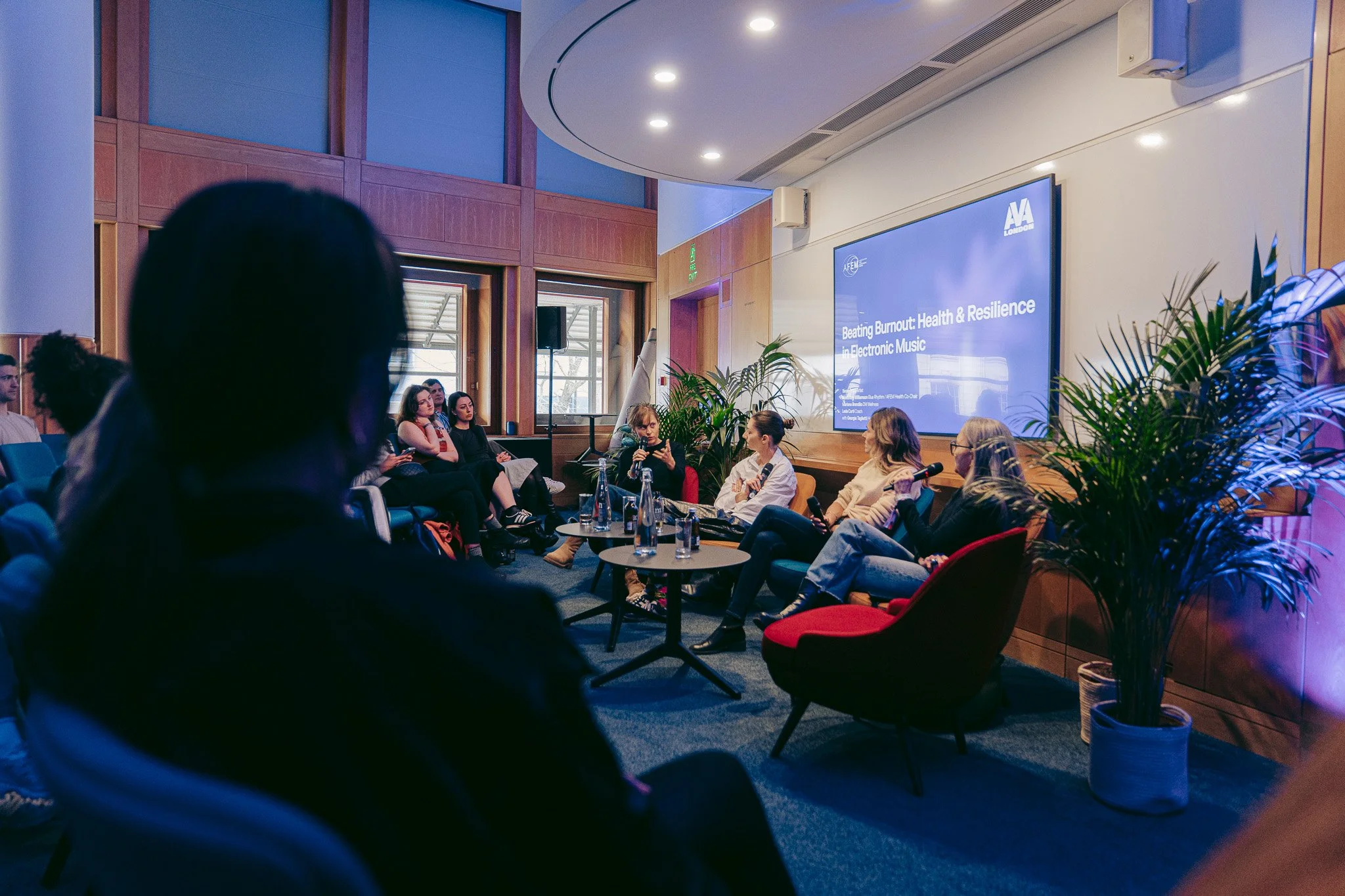 AVA - Thursday - Day-117.jpg