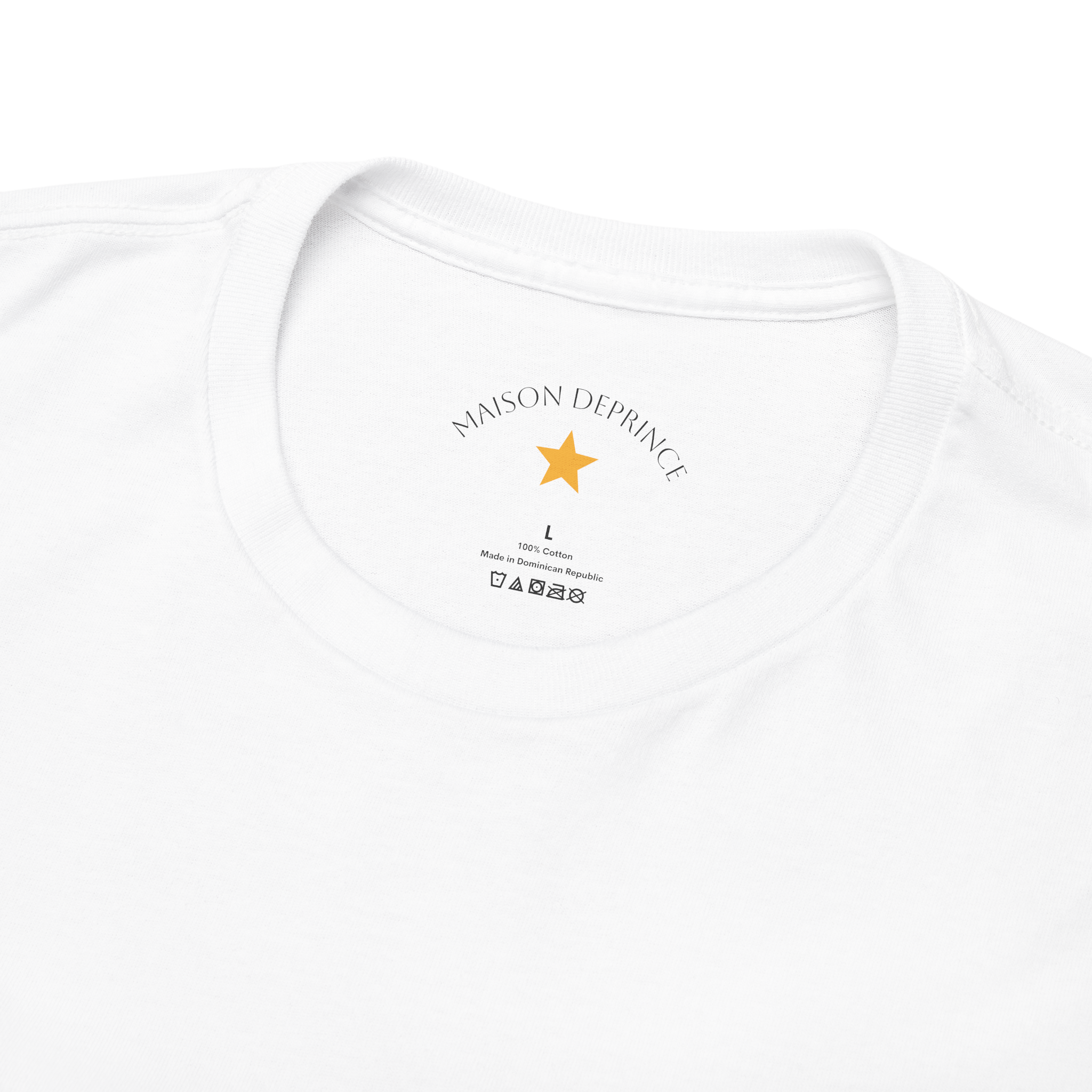 Front Collar Closeup, White.png