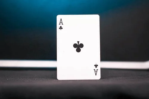 The Club suit meanings of playing cards in divination
