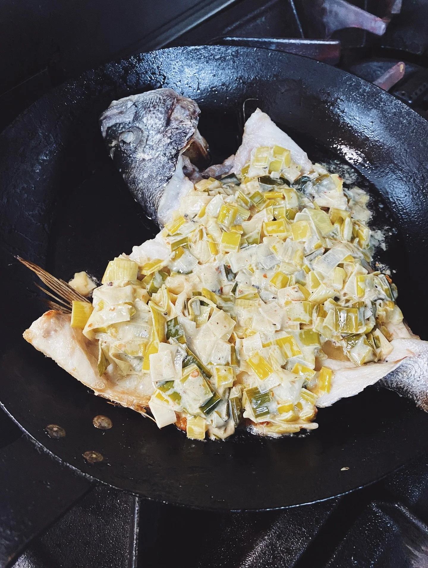 Our new fall menu is in full swing! Don&rsquo;t miss our selection of focaccia flatbreads, crispy chicken with pear-fennel slaw, mustard marinated pork with husk cherry jam, and more. 

DORADE butterflied, creamed leek crust, green leek sauce