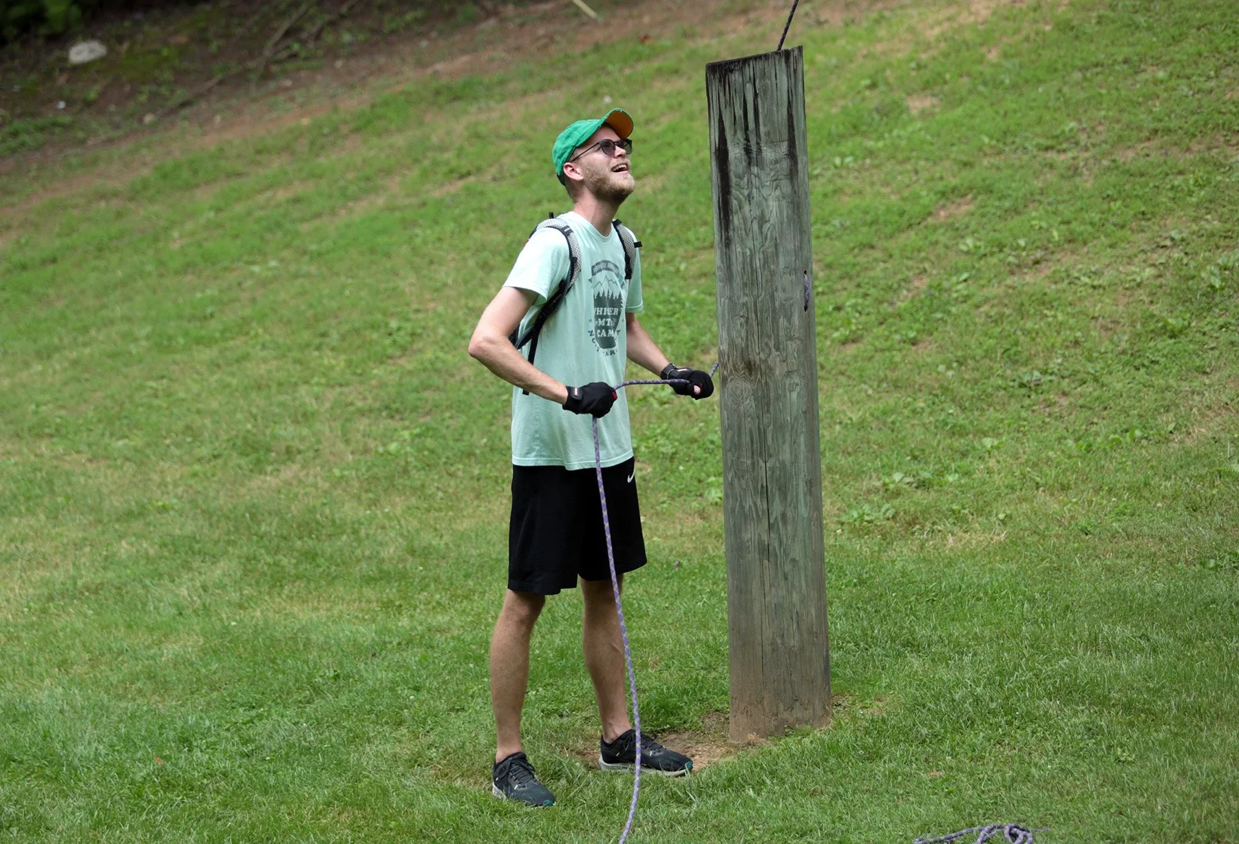 Volunteers25.Marcus pamper pole.185A2156.JPG