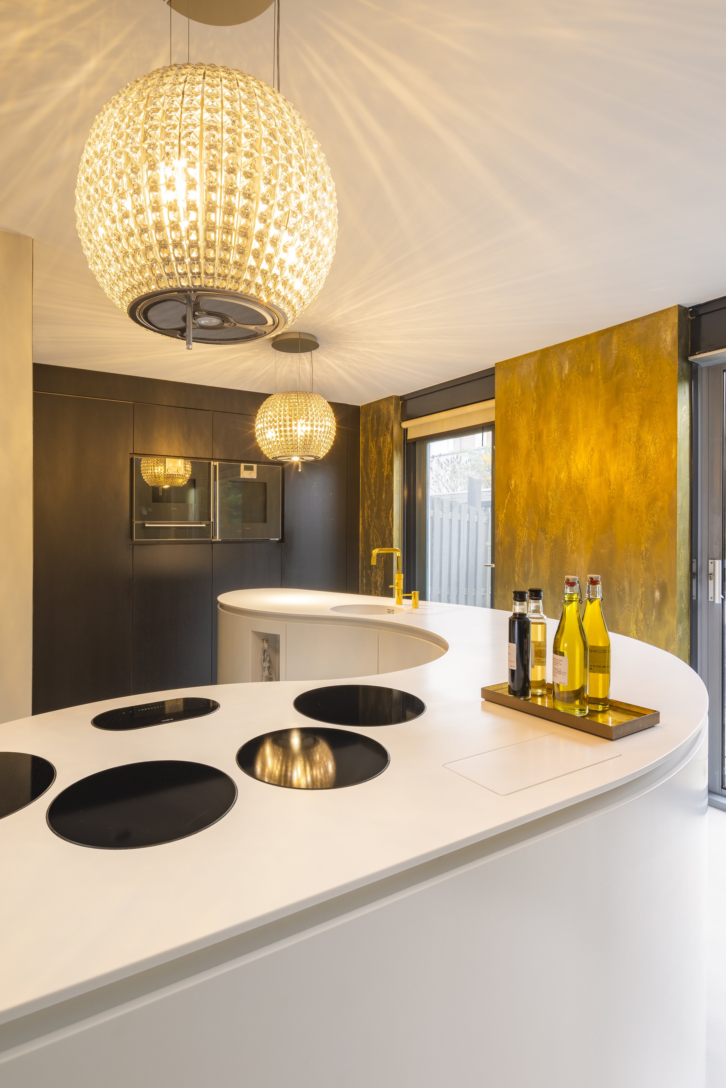 Organic kitchen island 3 Elle Verrijt.jpg