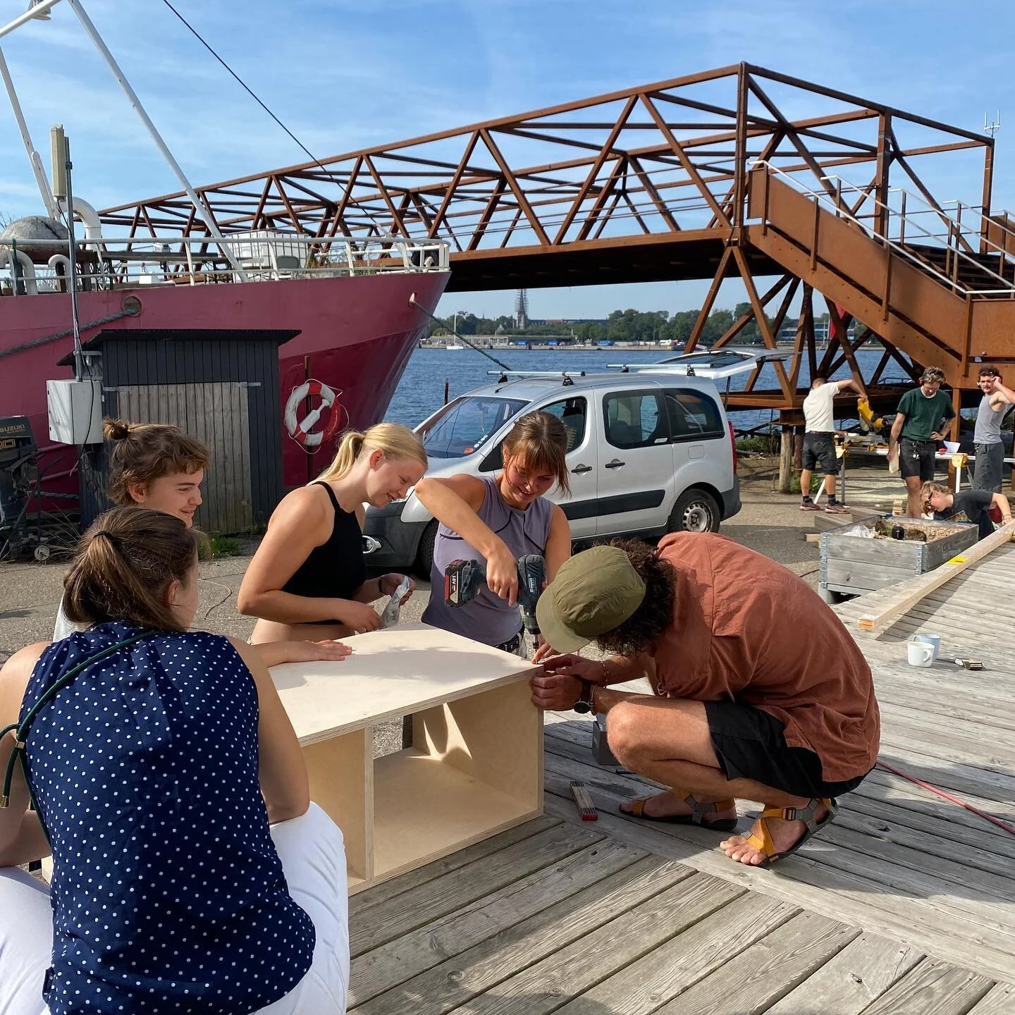 THANK YOU Village Refshale&oslash;en for an amazing day last Saturday! You really made a mark on your Village 🪑🪩🎨🪚 Aaaand we found time for a dip in the water and lots of lovely chitchats as well - just as a great day in Village Refshale&oslash;e