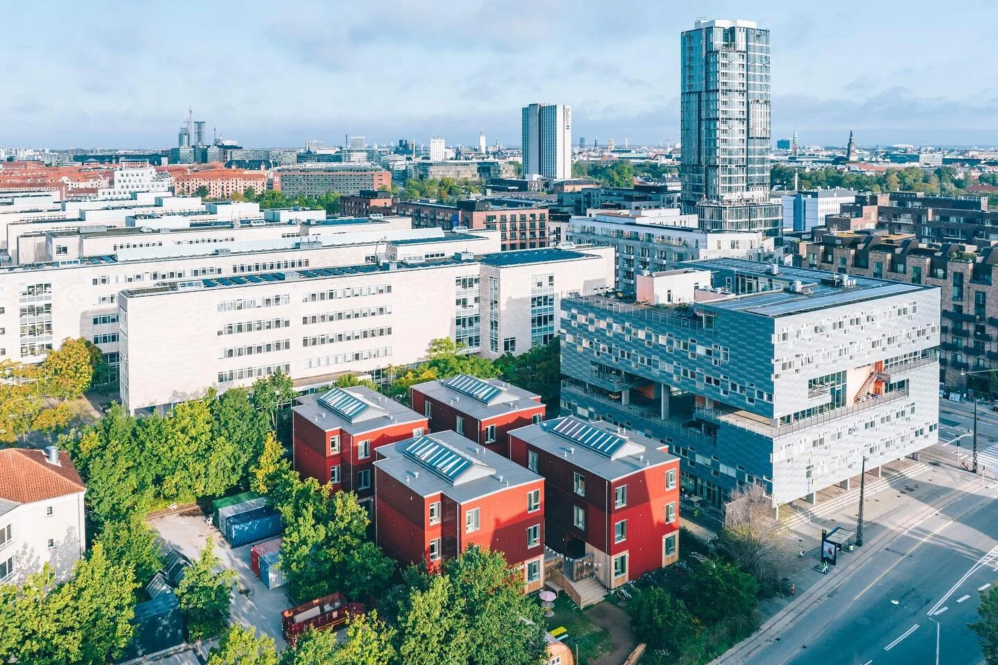 Village Amagerbro and all its tall neighbours ❣️

📸 by @astridkbh