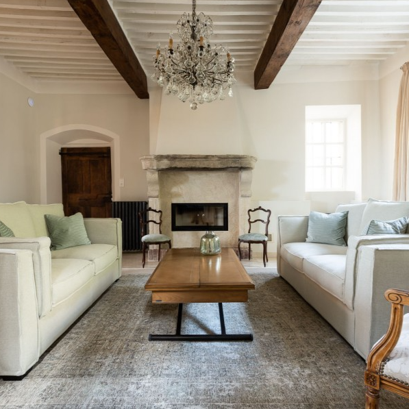 Mélanger plusieurs styles dans un même intérieur : comment créer un ensemble cohérent