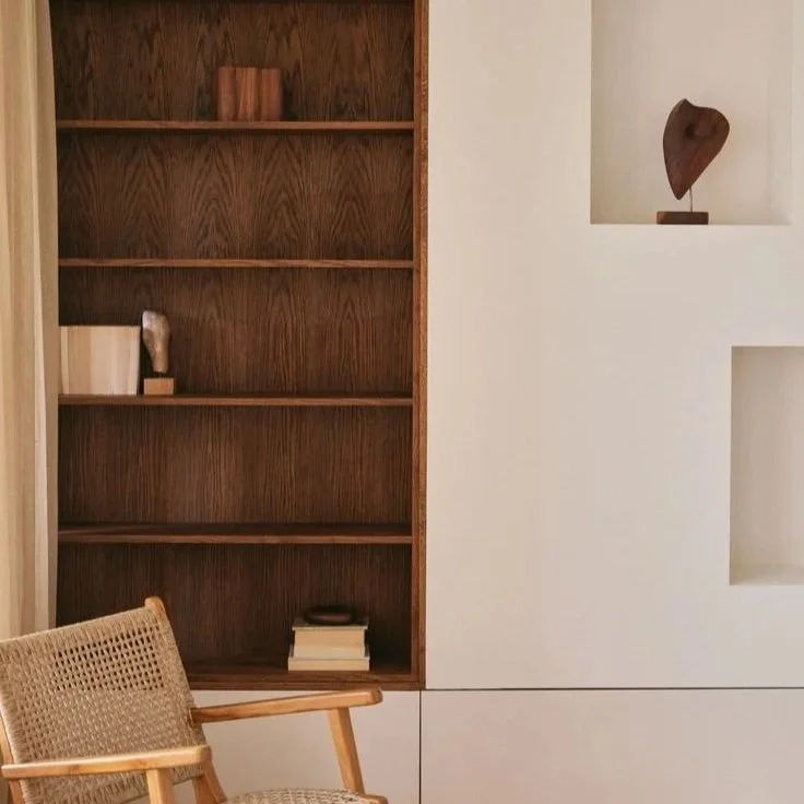 Meuble encastré en noyer