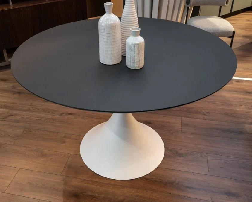 tavolo-rotondo-midj-leo-542739-l.webp
