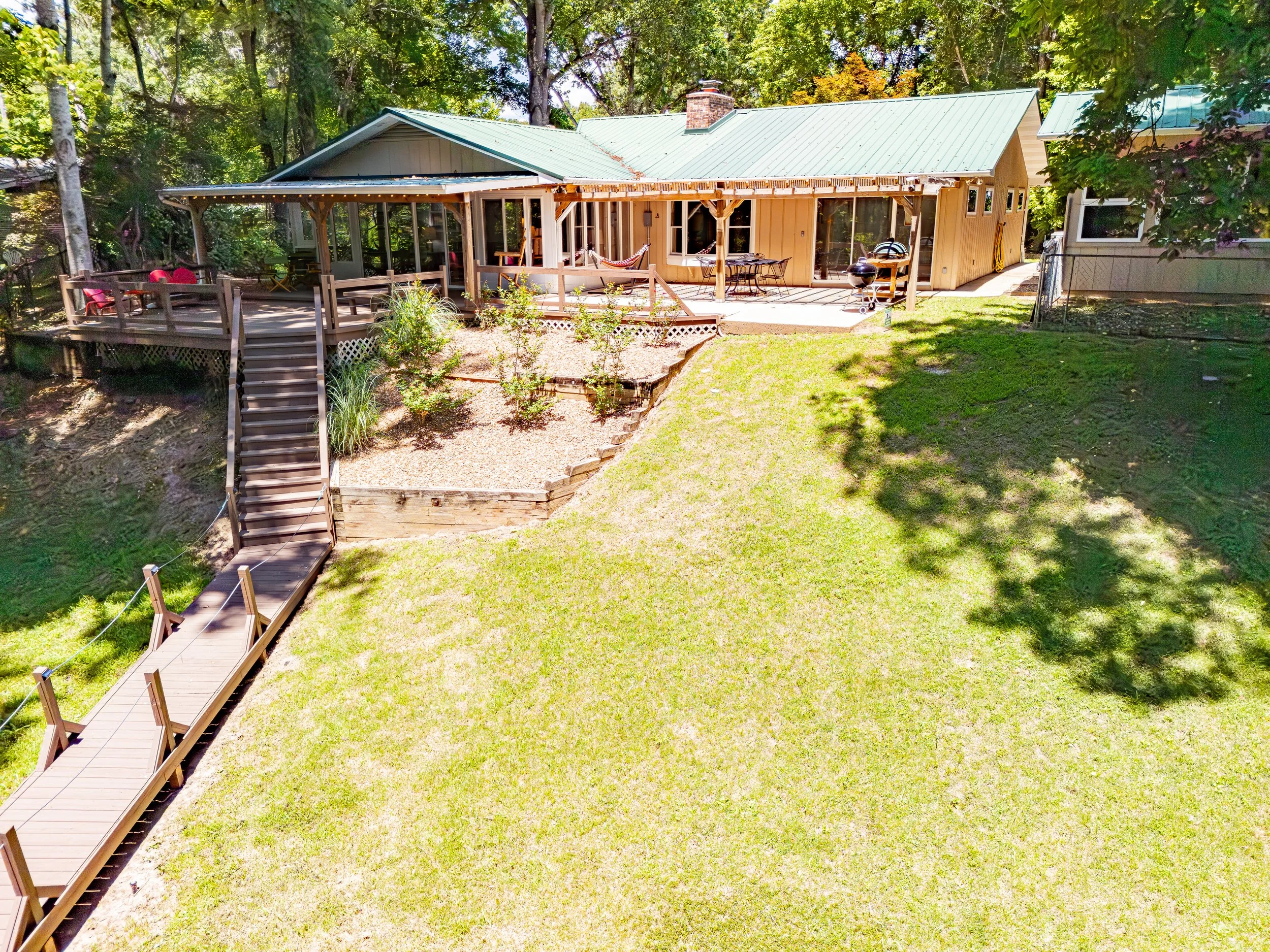 373 River Rd-22.jpg