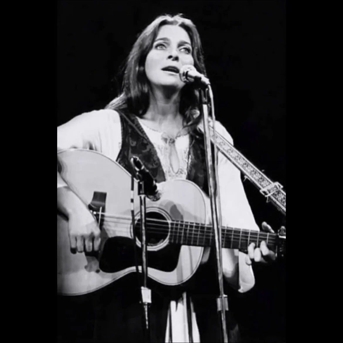 Wishing a very Happy Birthday to the beautiful iconic folk troubadour herself, Ms. @judycollinsofficial! We love you Judy!❤️🎉🎂