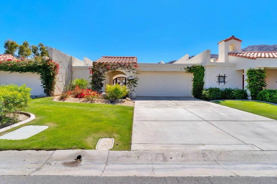 Some views deserve more than a quick snapshot.

This La Quinta property paired sweeping golf course fairways with a stunning mountain backdrop&mdash;two of the desert&rsquo;s most iconic features. My goal wasn&rsquo;t just to photograph a home, but t