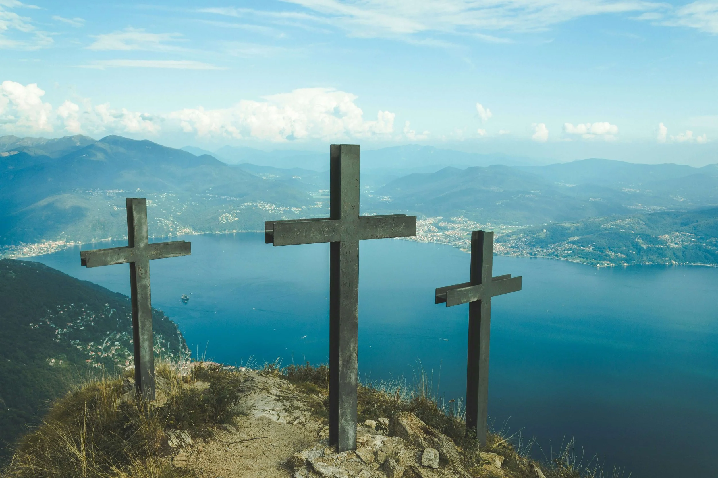 Looking for Online Christian Therapy? 7 Red Flags to Watch for Before You Commit