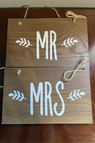 Wood Mr. & Mrs. Hanging Signs