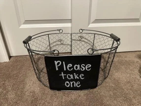 Wire Round Basket with Chalkboard