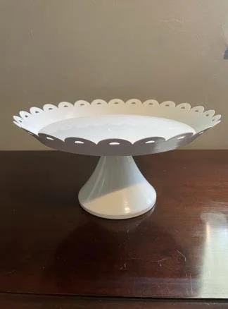 12" Scalloped Cake Stand