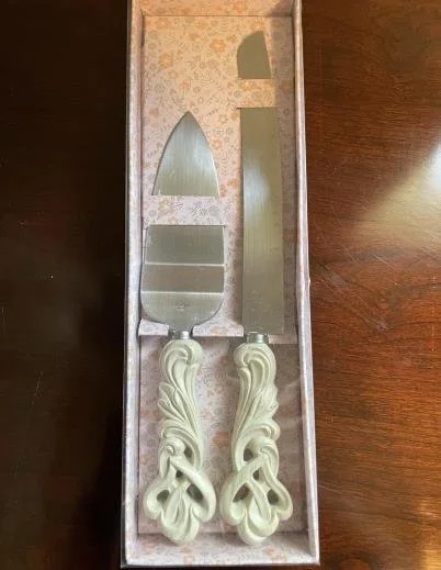 White Cake Knives