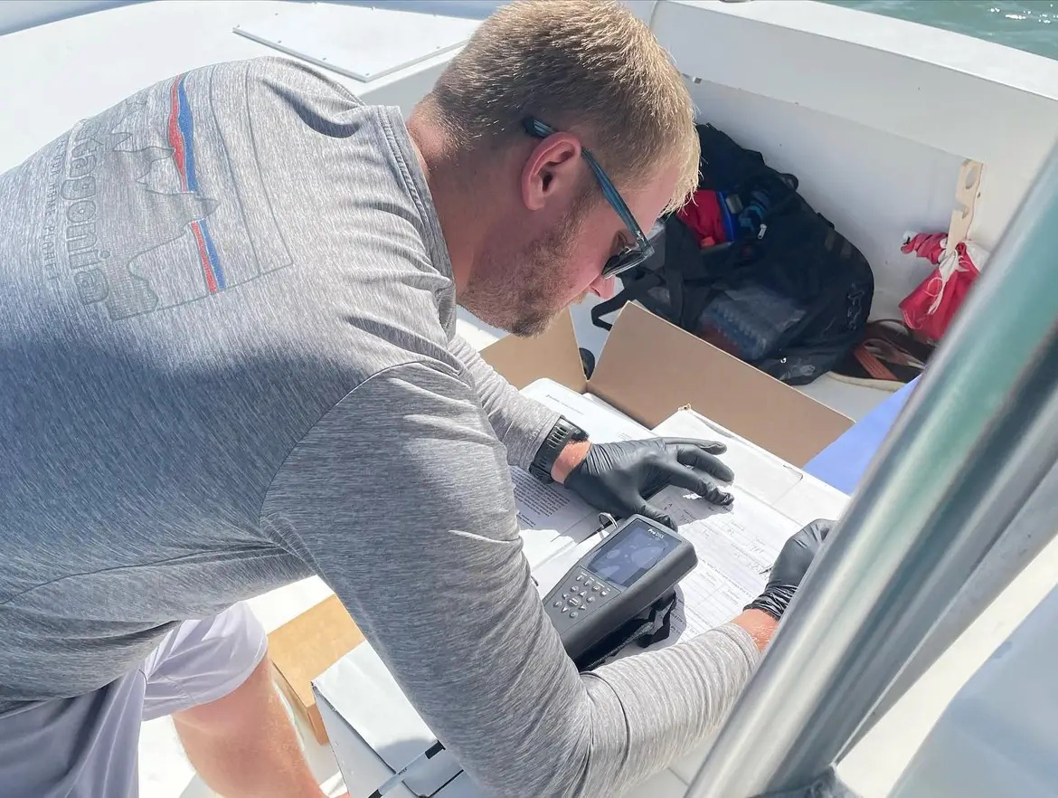 PI Henson collect data from YSI during August trip to the Fl Keys.