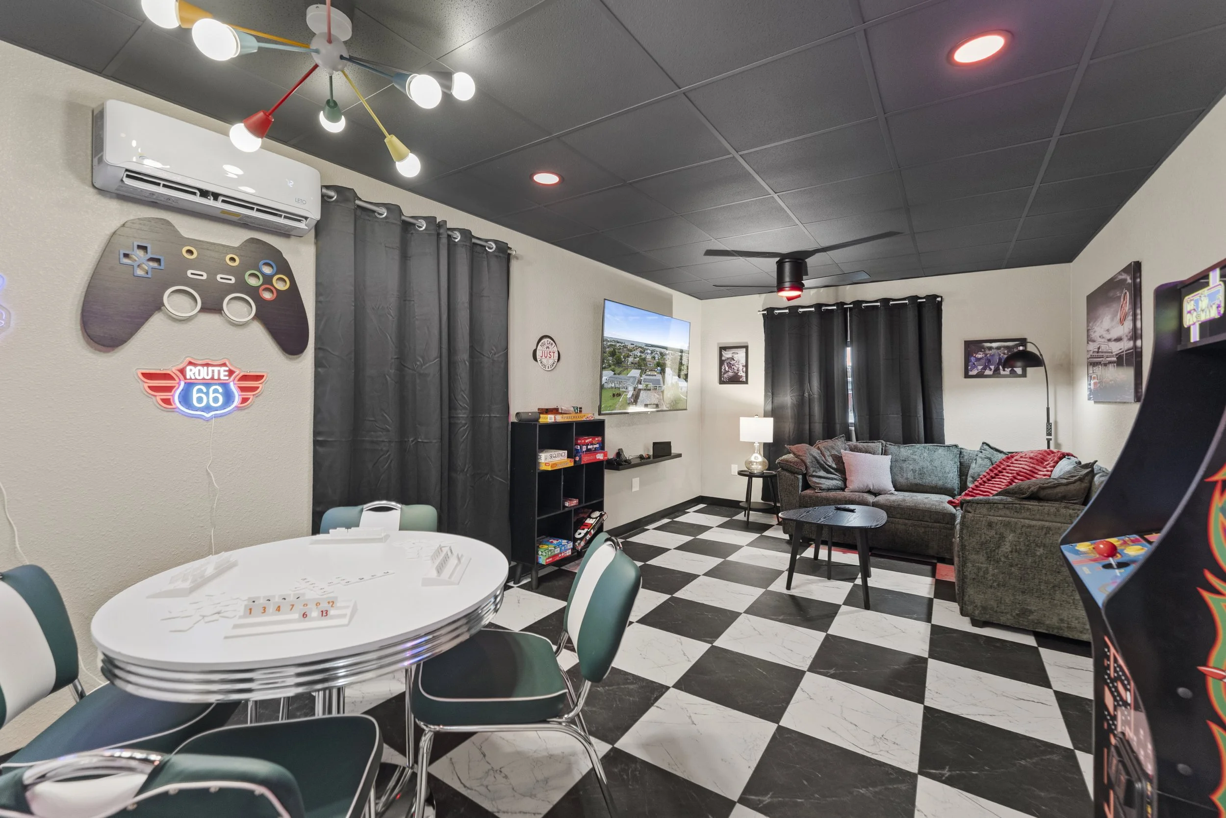 1030 Full Gameroom.jpg