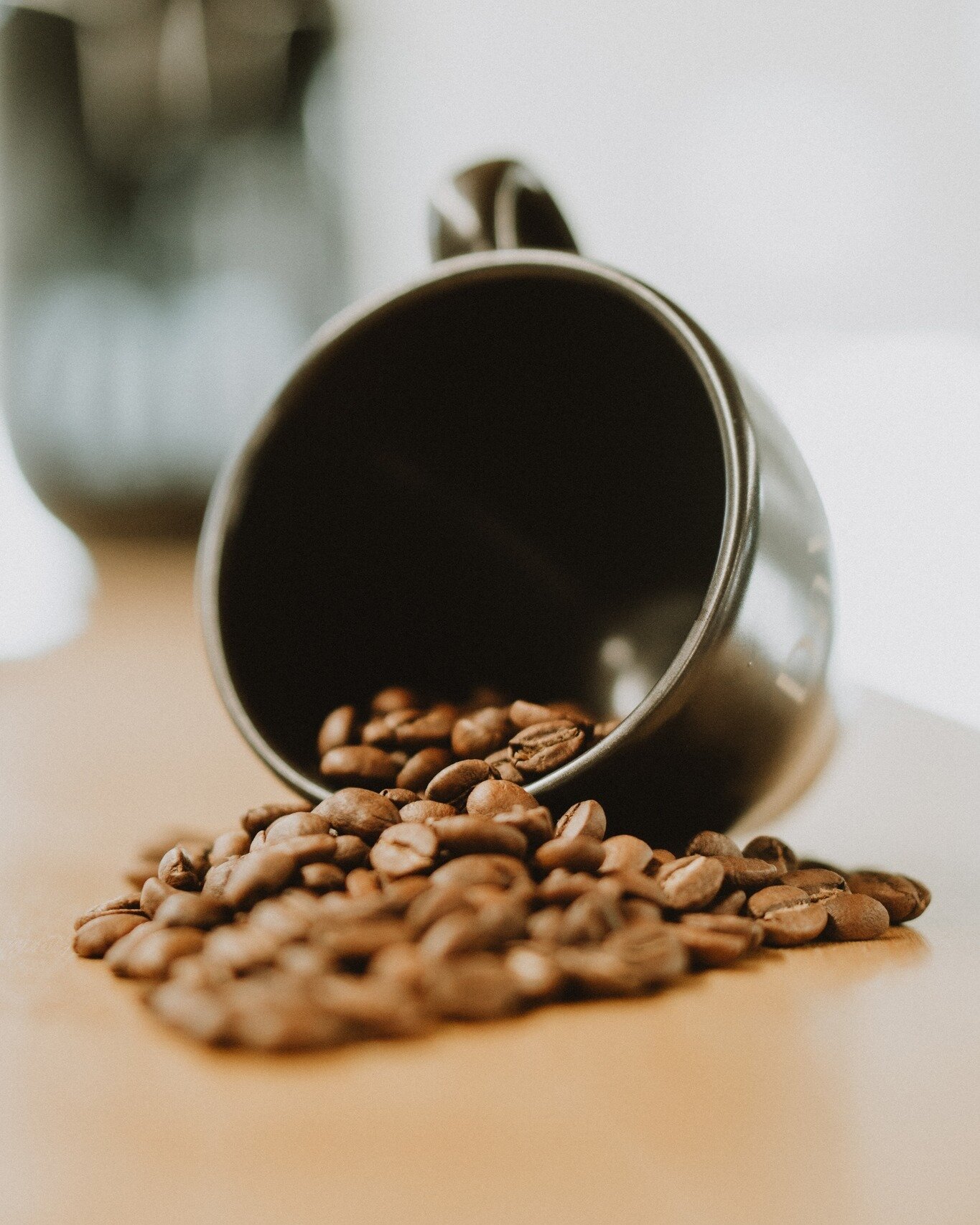 Quality coffee import and roasting are essential steps in delivering a remarkable coffee experience. It begins with sourcing the finest beans from premium plantations, known for clean air and rich soil. These beans, carefully selected and certified f