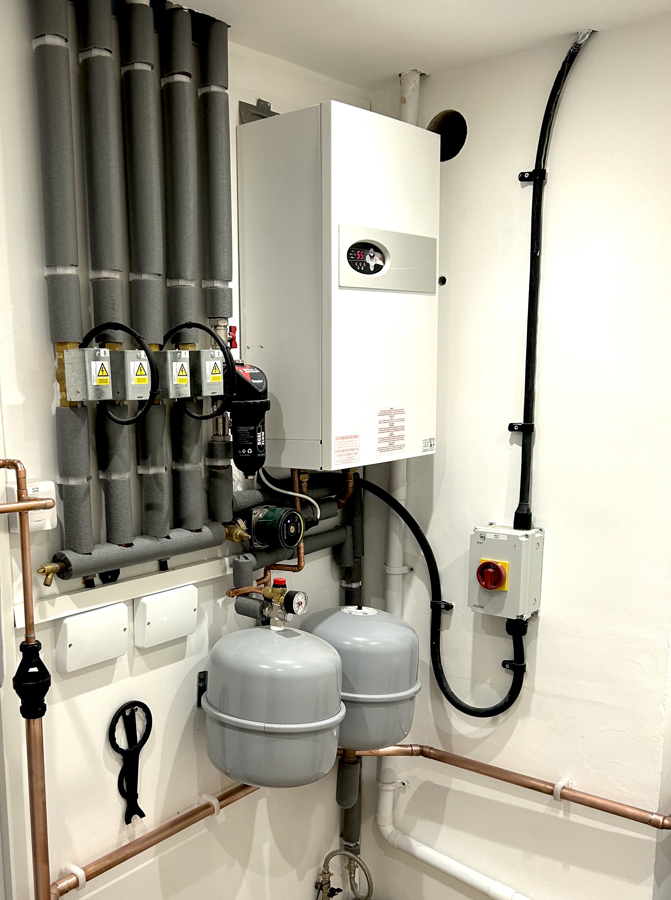 pipes heating.jpg