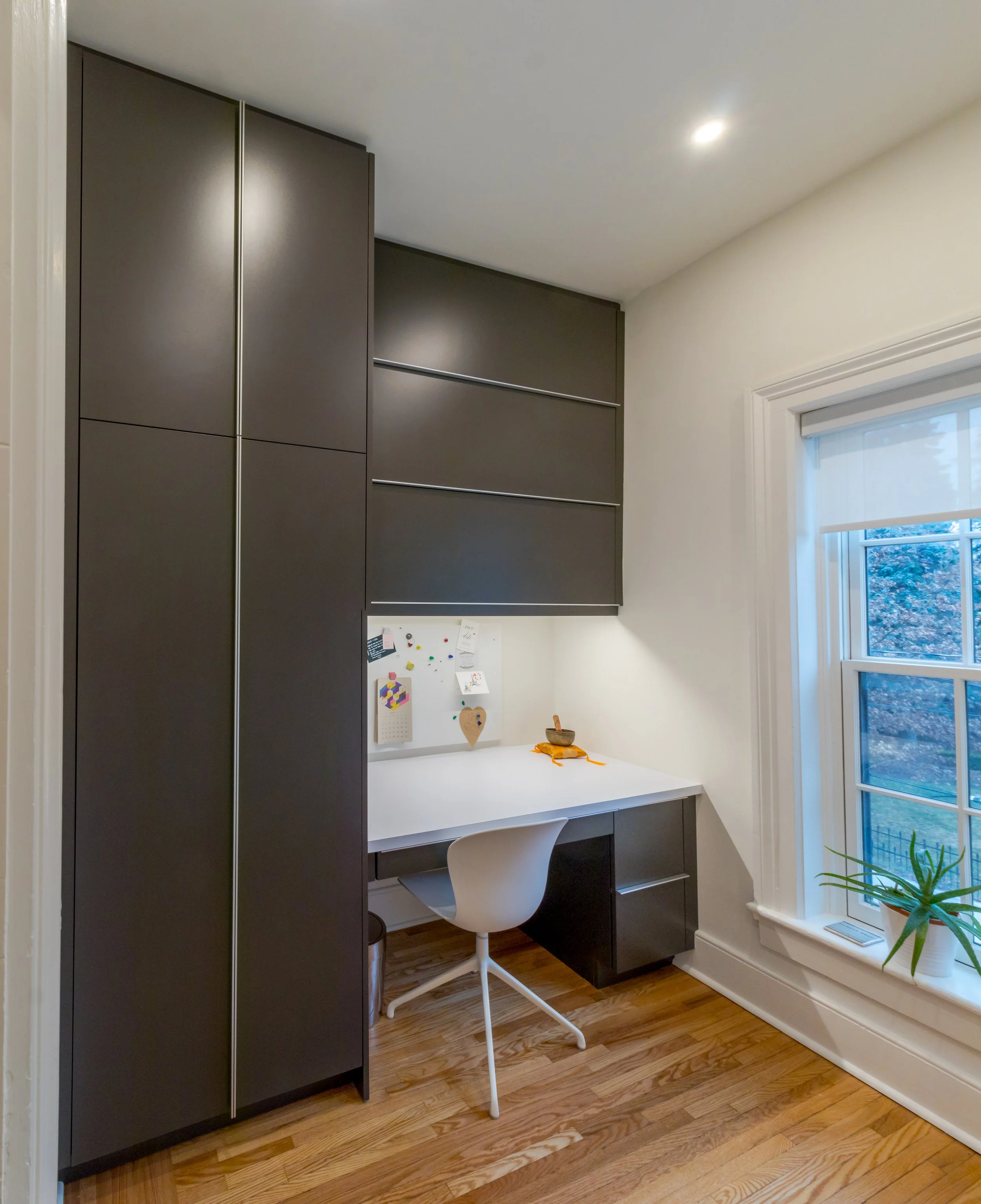 Cowherd_Office_31-HDR-Pano-3.jpg