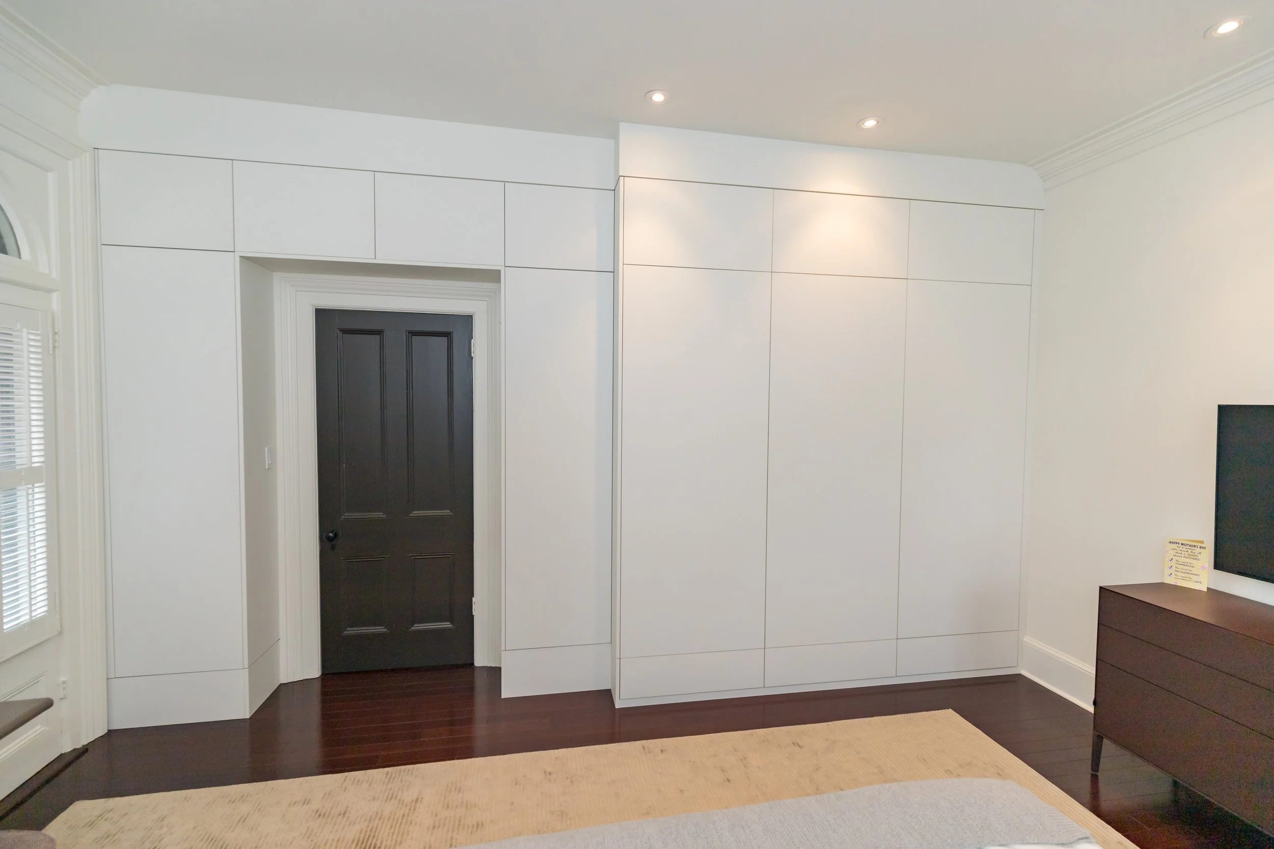 Viola_MasterCloset_2.jpg