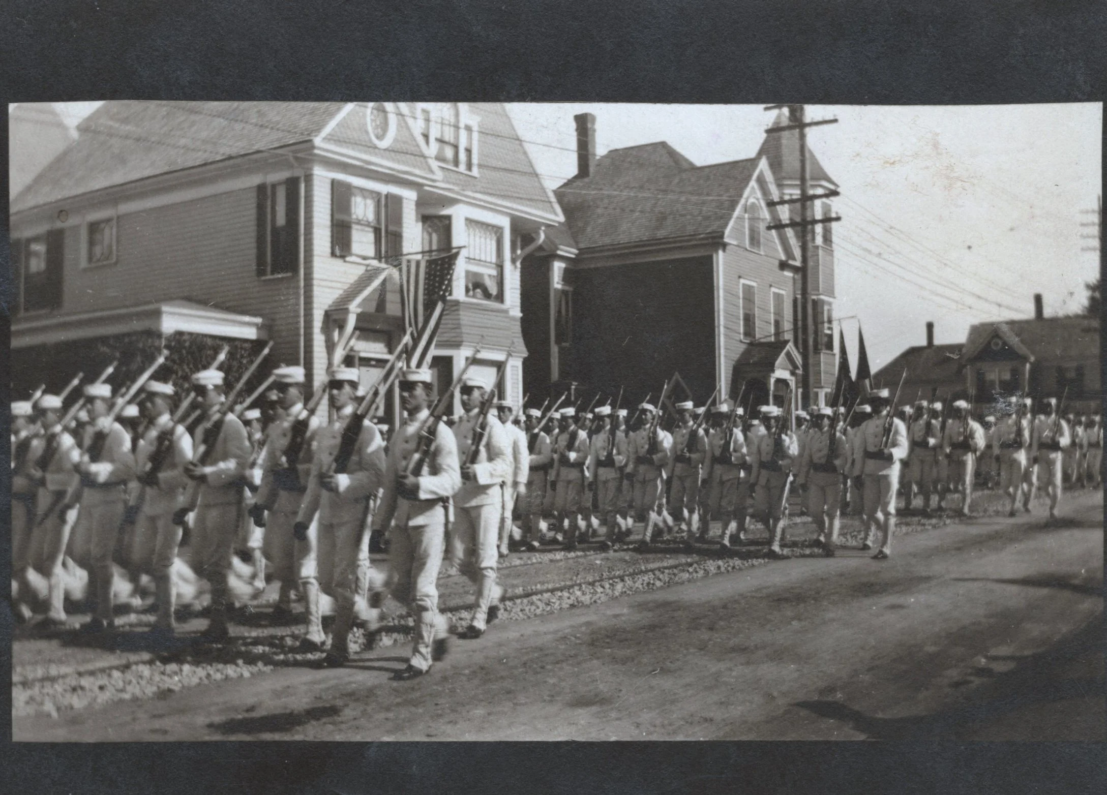 Sailors marching, Washington Street. BHS2020.10