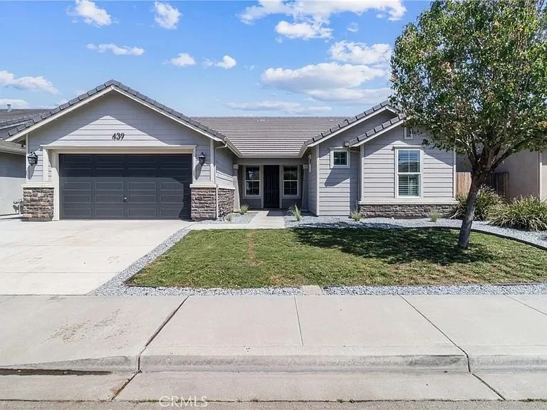 439 Northampton_5f085dc912b79d33084d1c95471c6231-cc_ft_768.jpeg