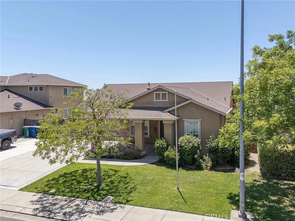 Aggies Court_10.jpeg