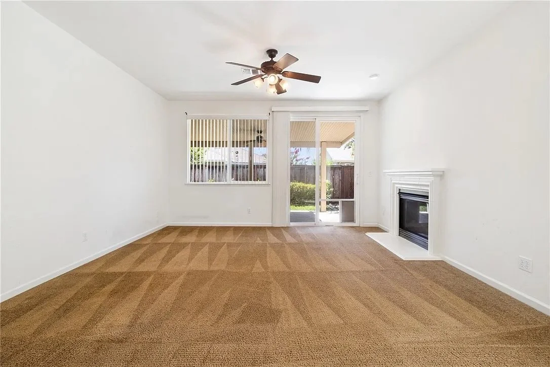 Aggies Court_20.jpeg