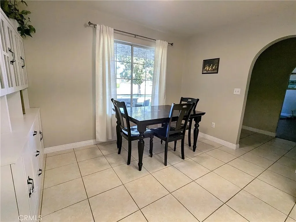 2708 Carmel Court 14.jpeg